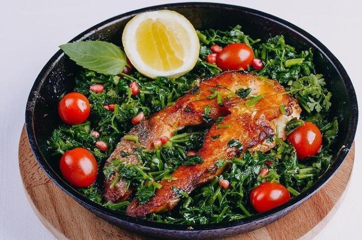 Nərə Balığı Qara Tava