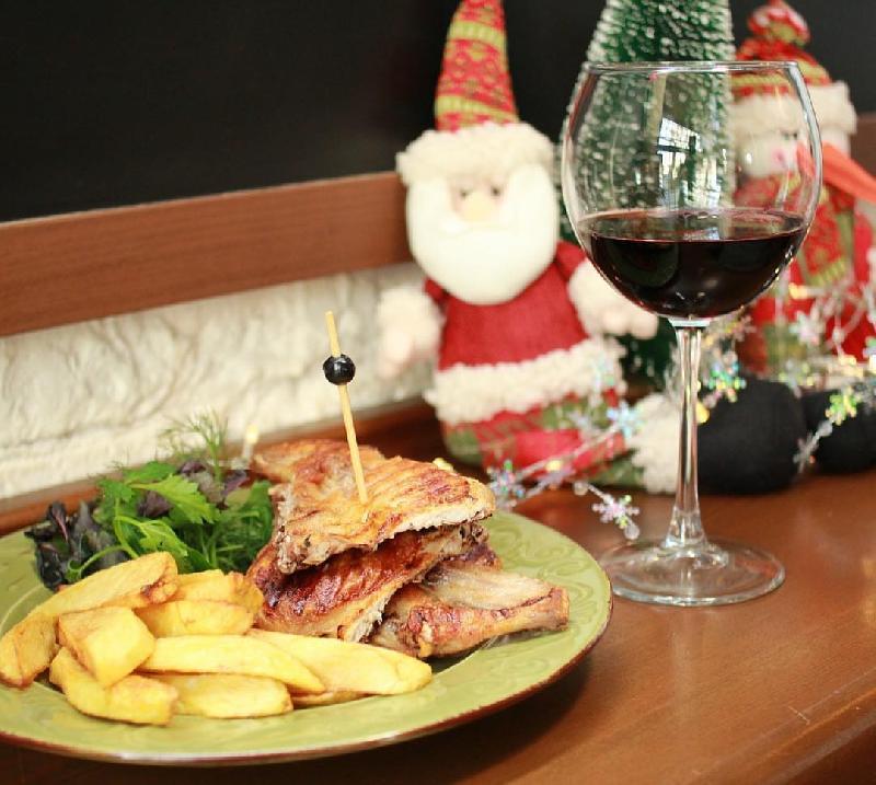 Grilled pork chops