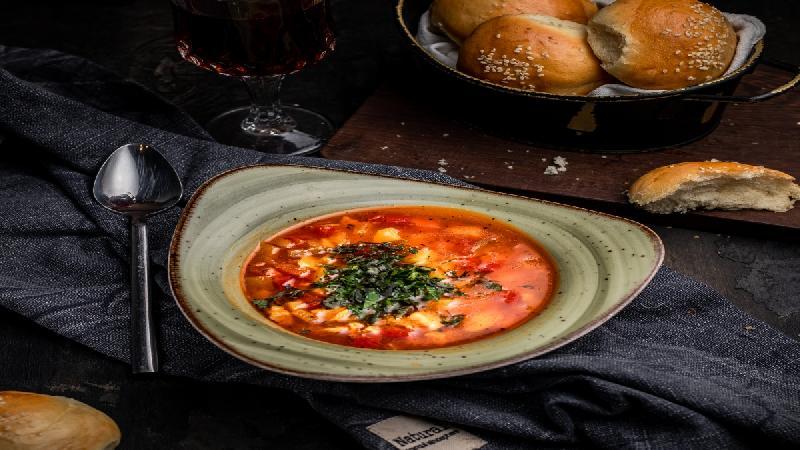 Toyuq şorbası