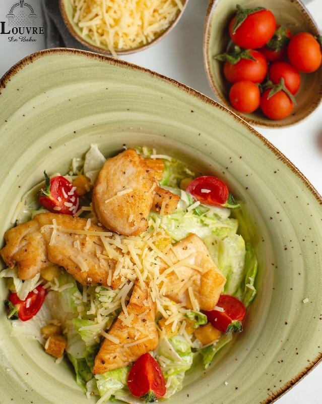 Sezar salatı