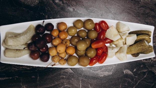 Çeşidli turşular