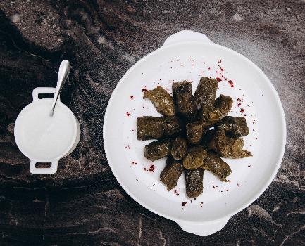 Yarpaq dolması 