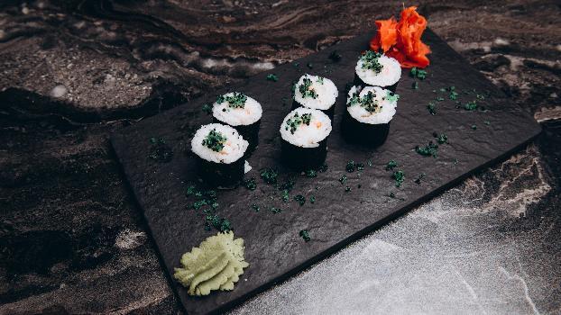 Ebi maki