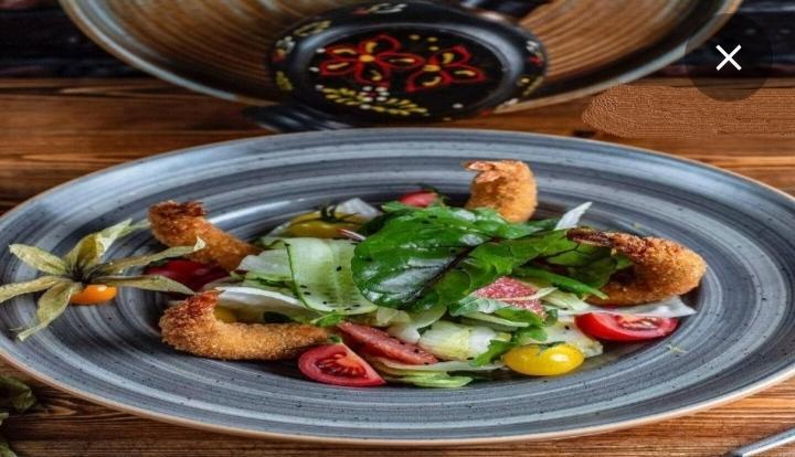Portağalı krevet salatı