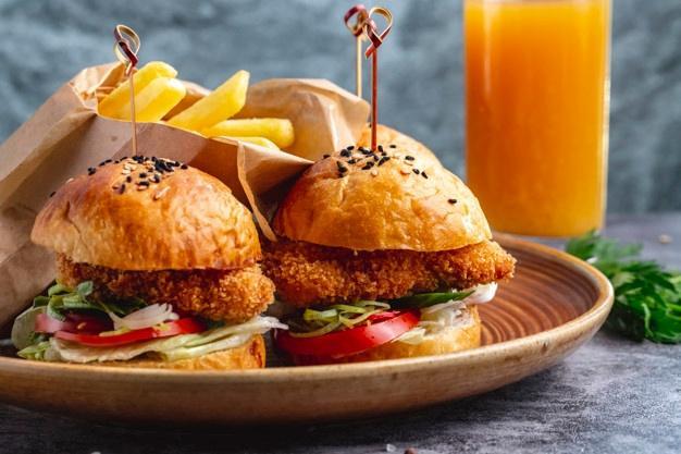 Naggets Burger+Fri+İçki
