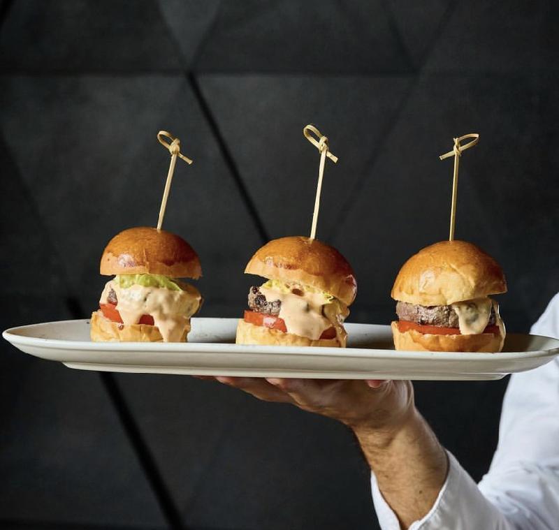 Iris mini burgers