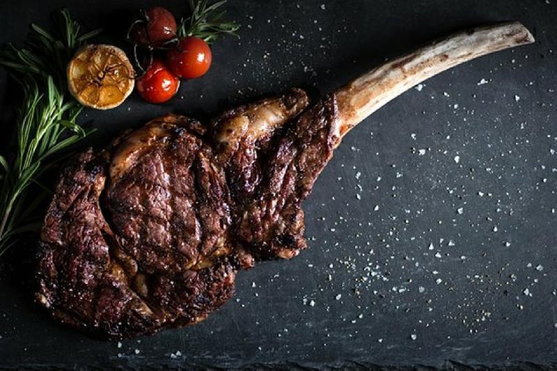 Tomahawk  steak