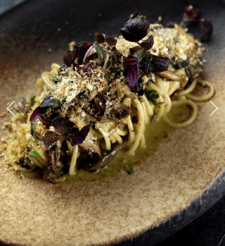 Bucatini Cacio E Pepe