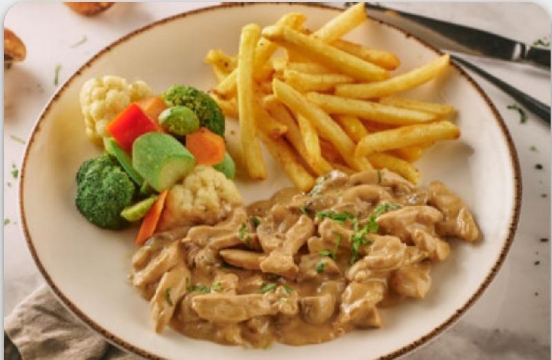 Toyuq Stroganoff