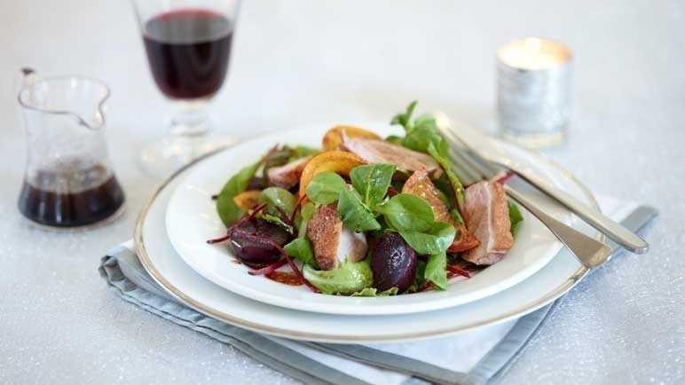 Warm duck salad 