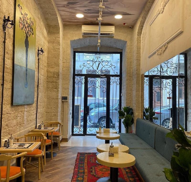Interior view 3