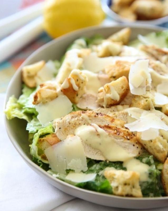 Sezar salatı 