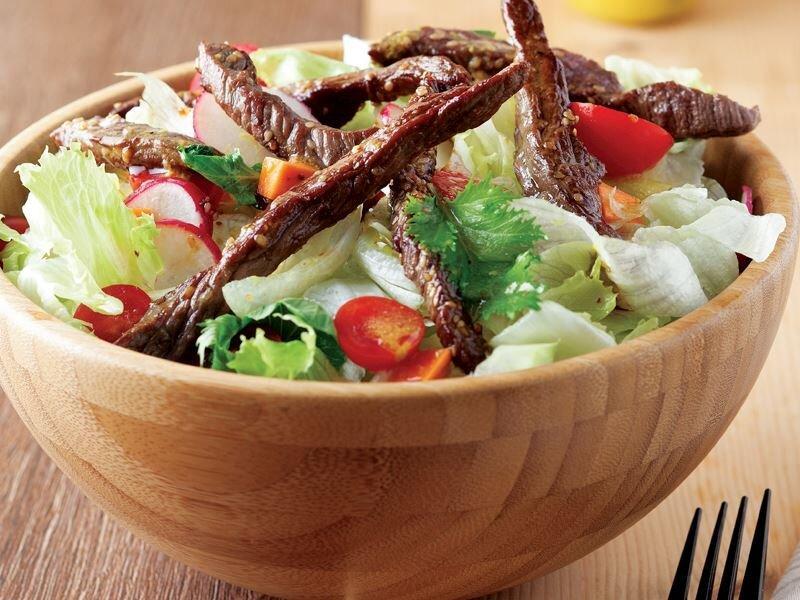 Izgara biftek salata