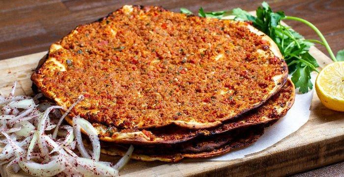 Qozlu Lahmacun