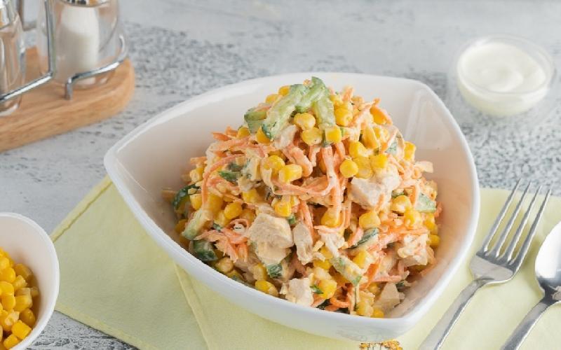 Toyuq Salatı