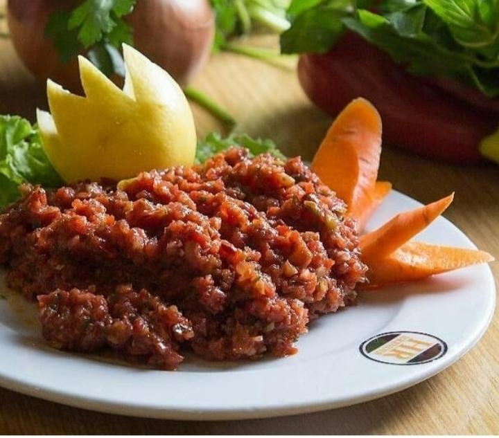 Acılı Salatı