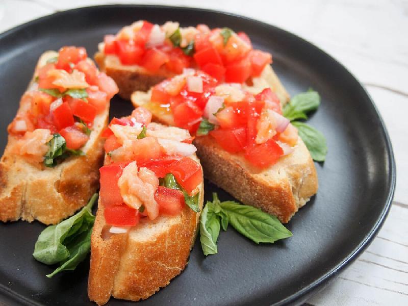 Bruschetta Qızıl Balıq