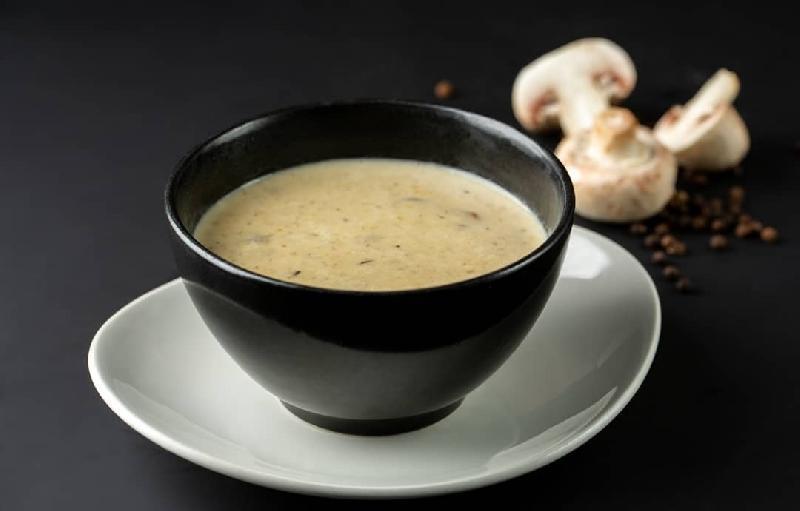 Qaymaqlı Göbələk şorbası