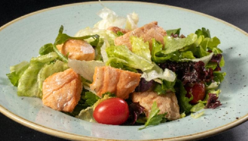 Buxarda Qızılbalıq salatı 