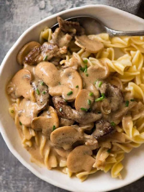 Ətli stroganoff
