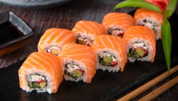 Cheese california roll 8 PCS