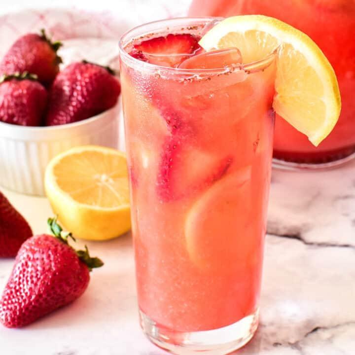 Strawberry limonad