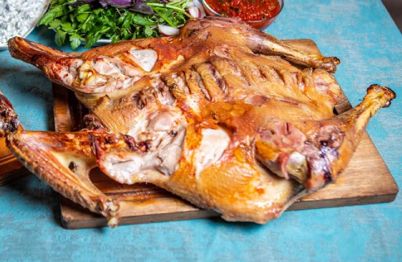 Hinduşka Yarı