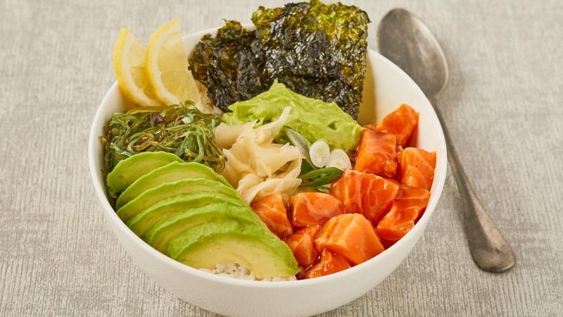 Deniz ürünlü poke bowl 