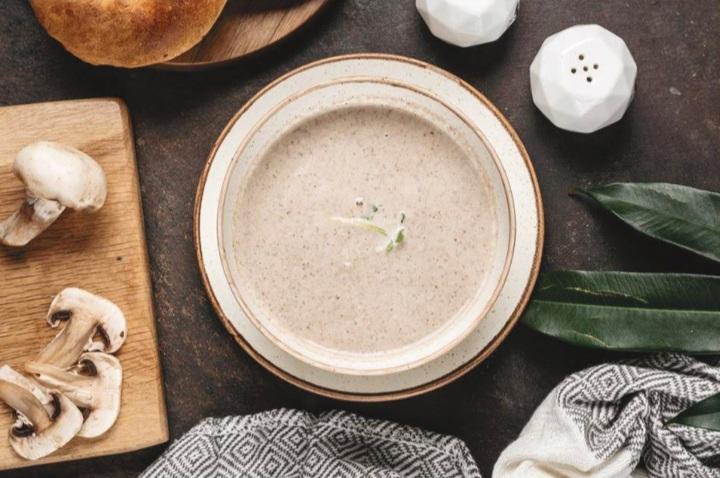 Krem cappucino göbələk şorbası 