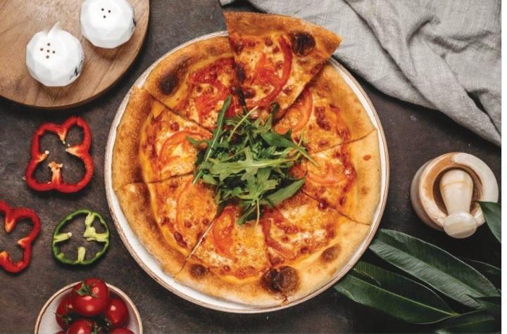Mozerella pizzası