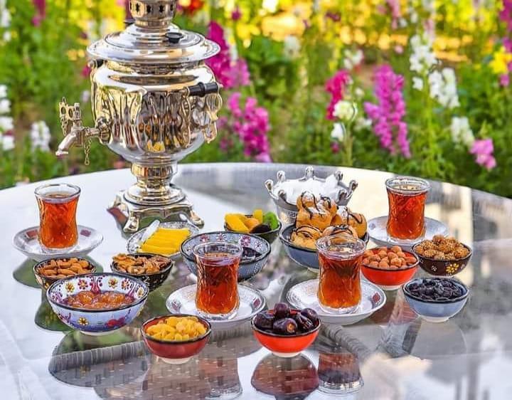 4 Nəfərlik Çay Dəstgahı