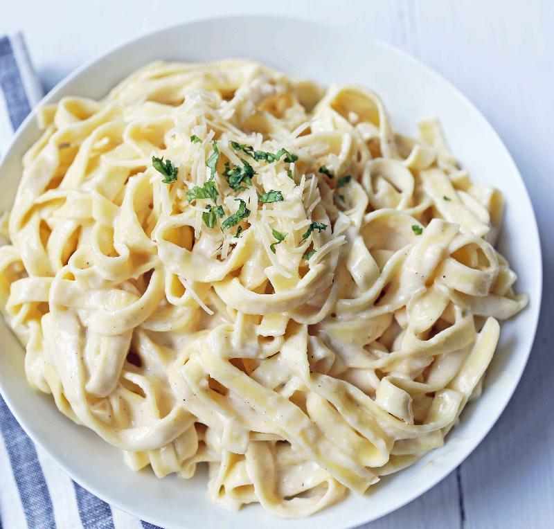 Fettuccine Alfredo