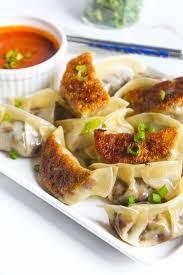 Baharatlı shiitake mantarı ve gyoza dumpling