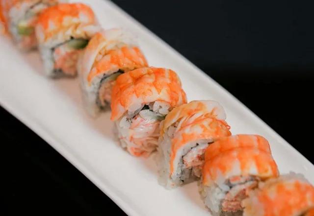 Izgara somon, miso buerre blanc, ıspanak, taze soğan, kavrulmuş Japon turp