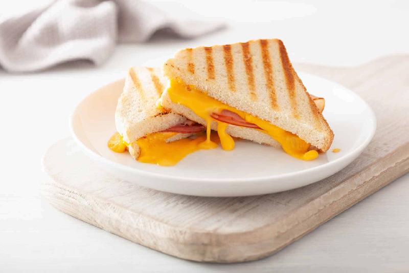 Tost pendirli