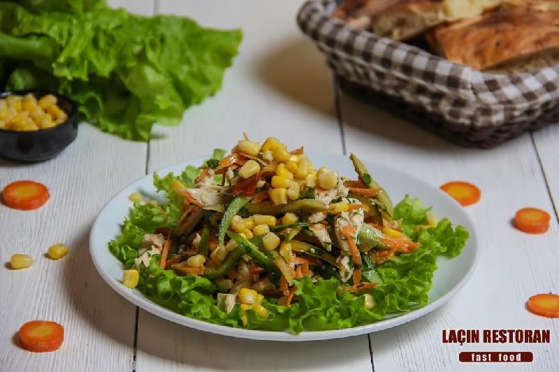 Toyuq Salatı