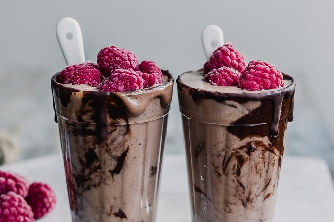 Iced mocha berry