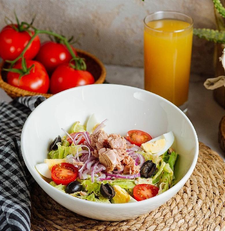Tuna salatı