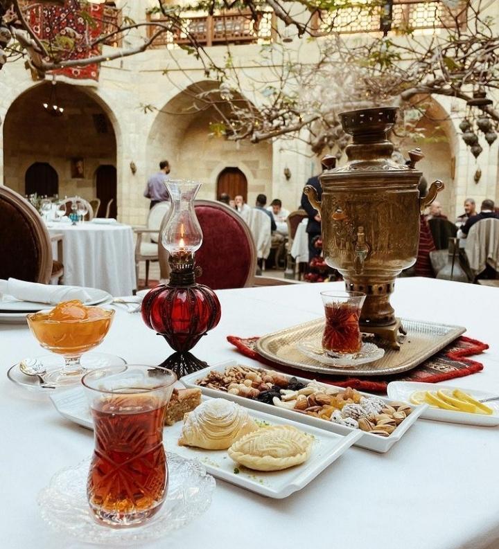 Çay Dəstgahı Böyük