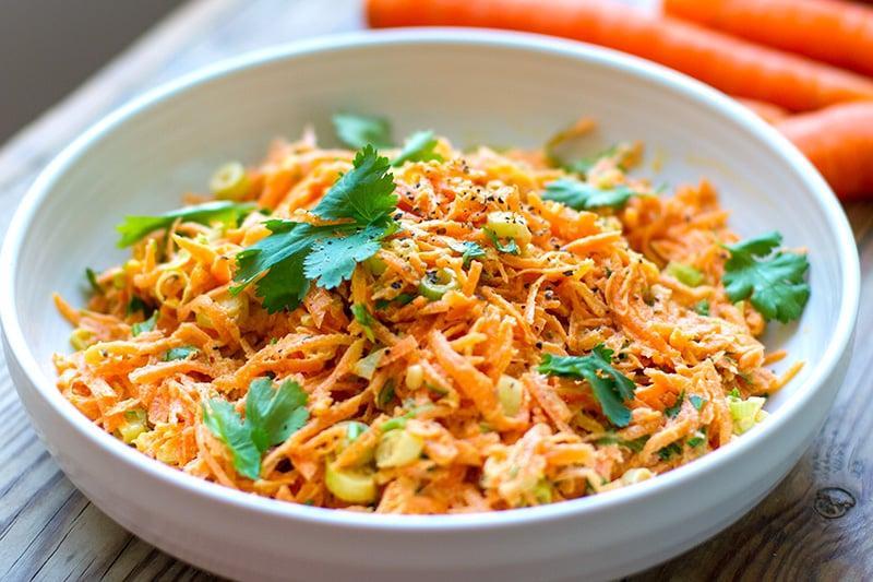 Tam Som Havuç Salatası
