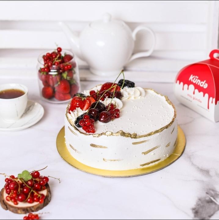 Meyvəli tort