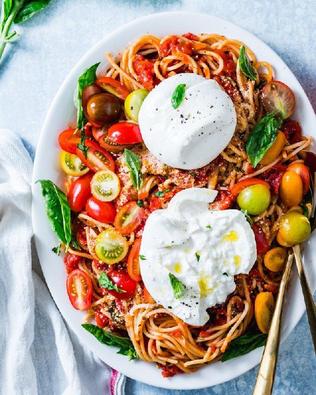 Burrata Spagetti İlə 