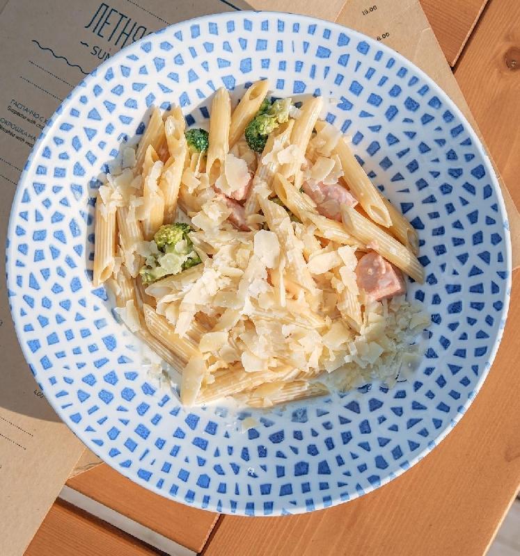 Penne ,Qaymaqlı Sousda Qızılbalıq İlə 