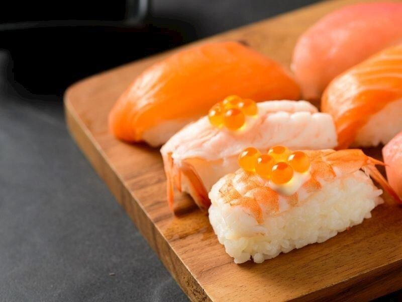 Suşi Nigiri Krevet İlə