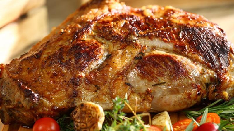 Təndirdə quzu budu