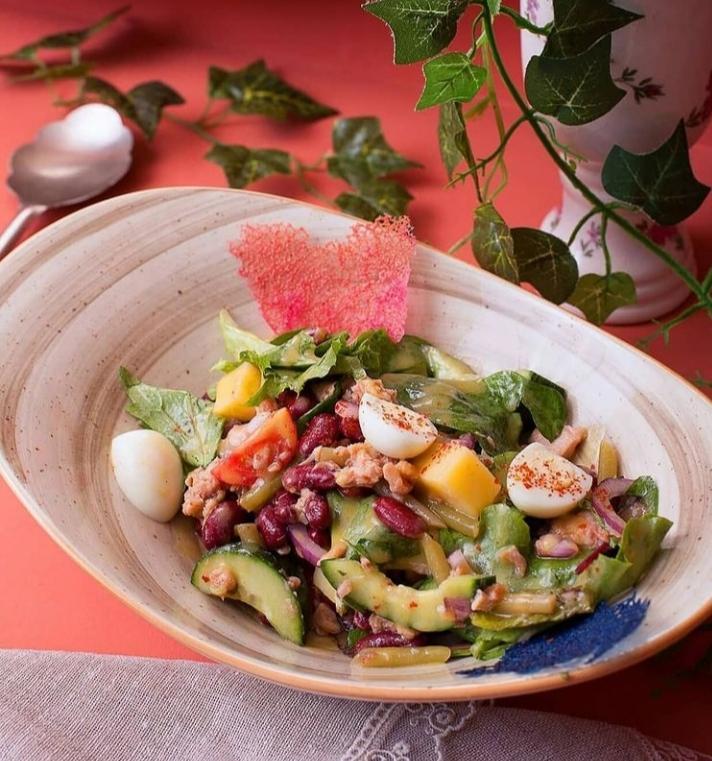 Kinoa Salatı
