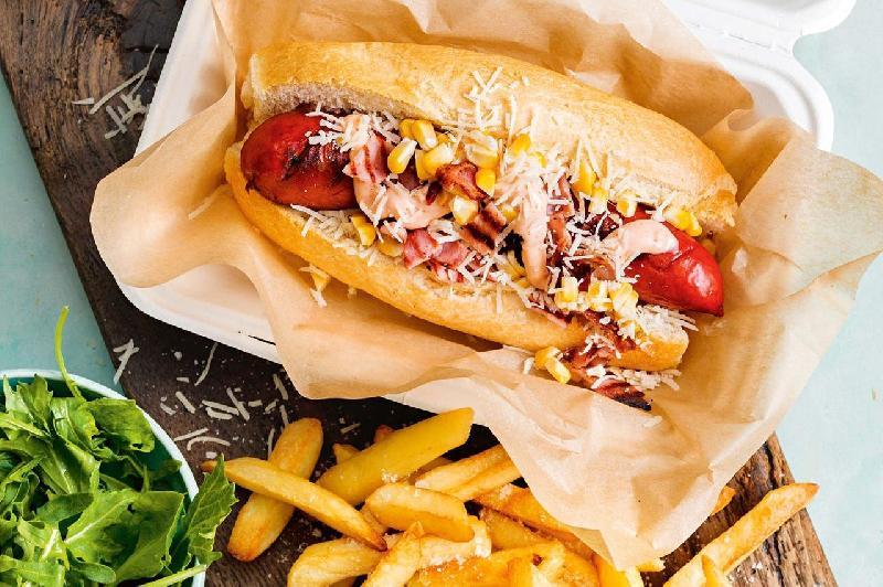 Hot Dogg With Mayoshrirachi 