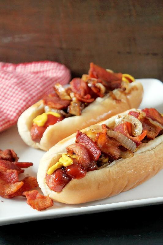Hot Dogg With Bacon