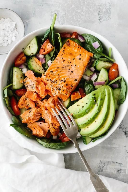 Avocado And Salmon Salad Tomato 