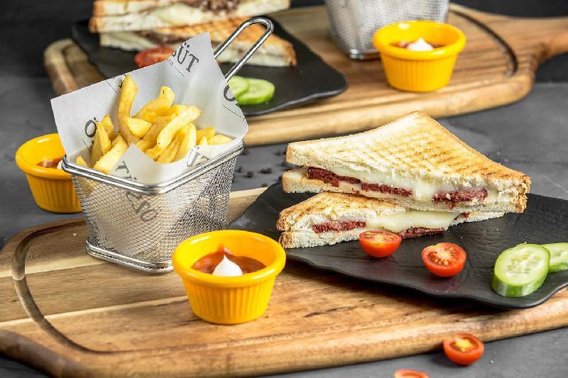 Qarışıq tost